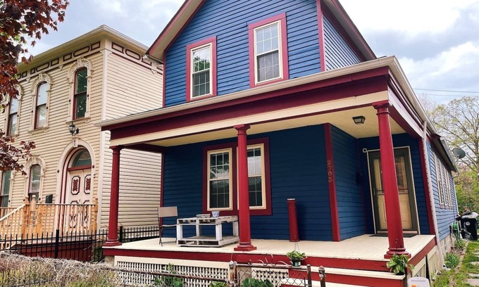 Ohio City Casa | NEST ON VESTRY- Huge Modern UNBEATABLE Proximity