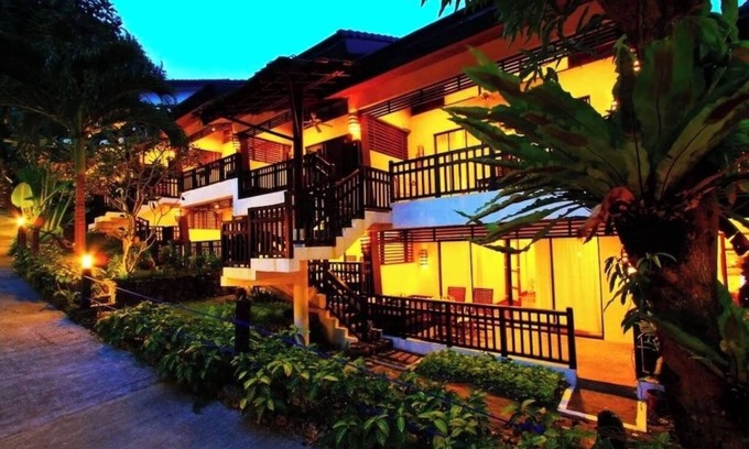 Balabag Casa | Nestled amidst lush gardens and sprawling green landscapes of The Strand Boracay