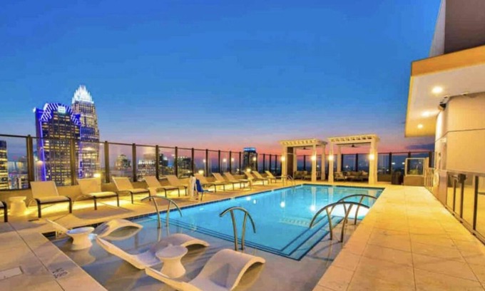 Third Ward Apartamento | Nestled CLT Forth Ward Condo