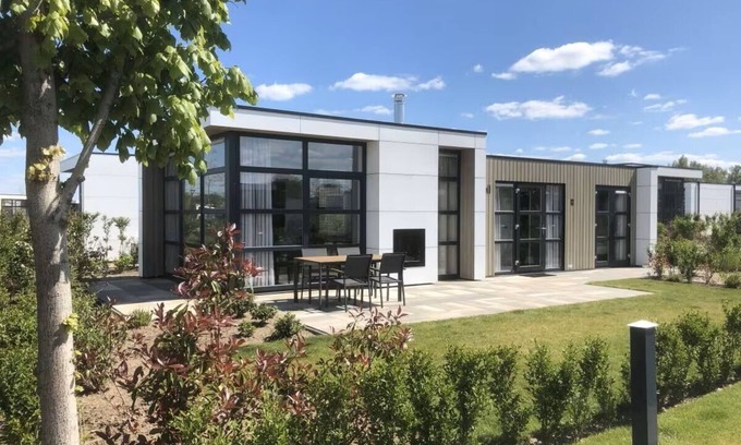 Olburgen Casa | Nestled in the countryside: Chalet SunnyTides - your vacation starts here
