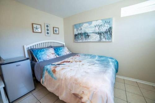 Ventura Apartamento | Netflix, Bikes, Stocked Kitchenette, Beach Gear