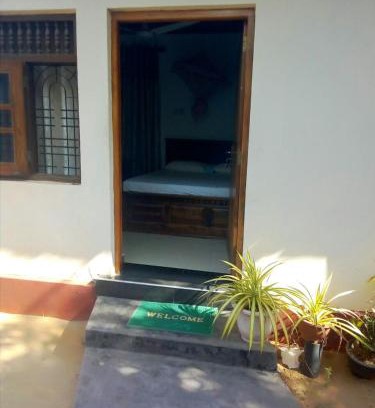 Kudapaduwa Casa | Nethmi Rooms