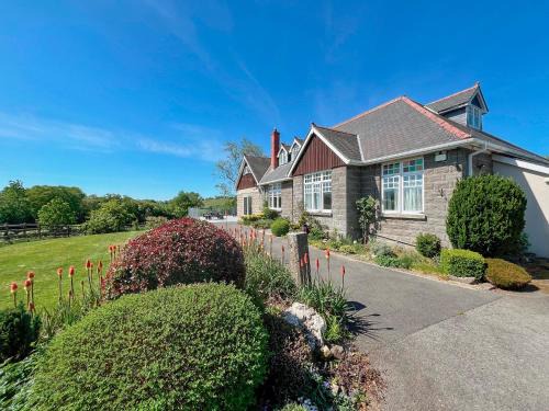 Tregaron Casa | Neuadd Las