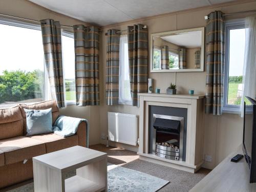 Llanfachraeth Casa | Neuadd Wen Cottages - Porthdy Crey R Wen