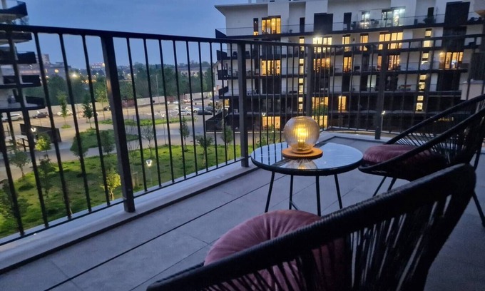 Lambrate Casa | Neues Stilvolles Apartment mit Großem Balkon und Toller Aussicht in Mailand-wifi