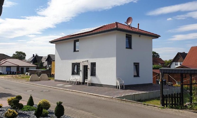 Loehne Casa | Neumann Zimmervermietung
