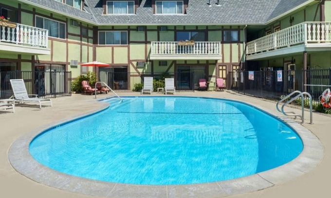 Solvang Hotel | Neverland Adventure! 2 Units w/ Continental Breakfast, Near Alisal Commons Park!