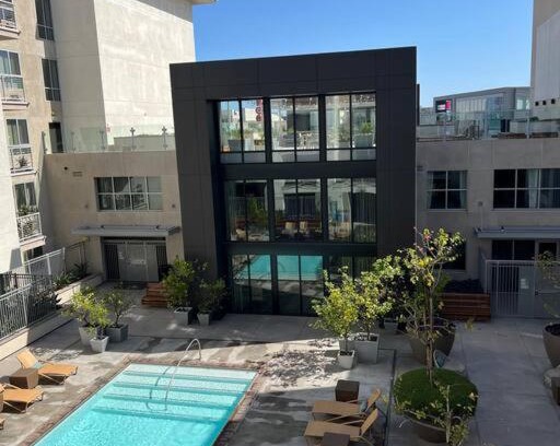 Beverly Hills Apartamento | NEW 1 BD BR LUX West Hollywood: Pool/Parking/Gym
