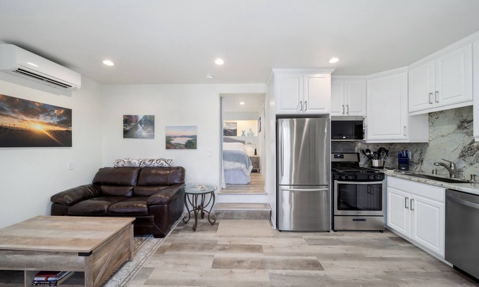 Lake Arrowhead Apartamento | New 1-Bdrm Apartment Suite - Pet-Friendly Cozy Mountain Escape Near Trail & Lake