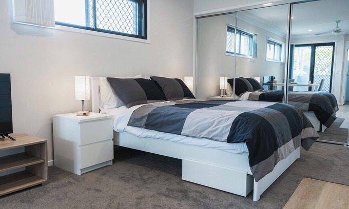 Wynnum Apartamento | New 1 bedroom micro apartment for 2