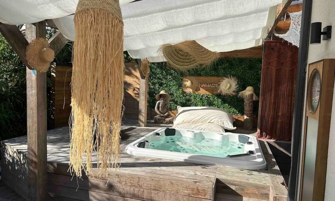 Leognan Casa | NEW 114M2 HOUSE with JACUZZI (sleeps 6)