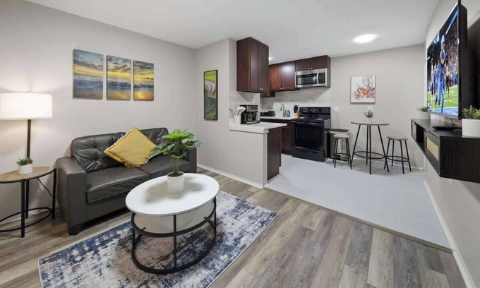 Hazel Park Apartamento | New 1BD Apartment Near Ferndale