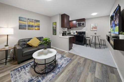 Hazel Park Apartamento | New 1BD Apartment Near Ferndale
