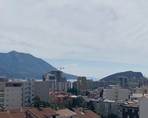 Bijeli do Apartamento | New 1BDR flat w partial sea view