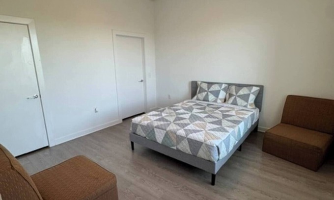 Leander Apartamento | New 1BR Apt Near Shops & Eats