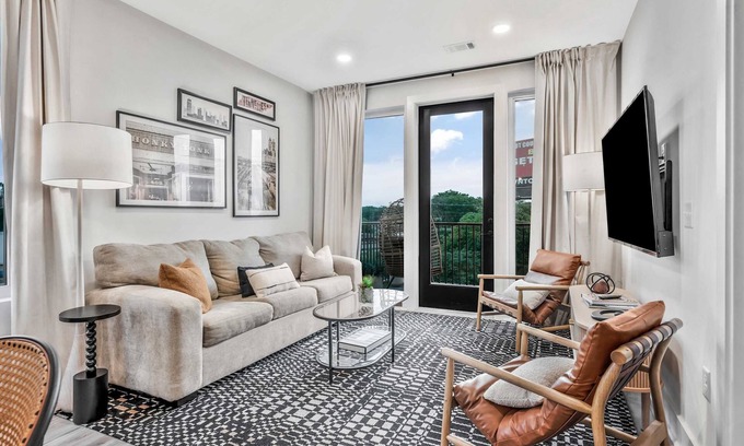 Nashville Apartamento | New! 2 Luxe Penthouses with Balconies + City Views
