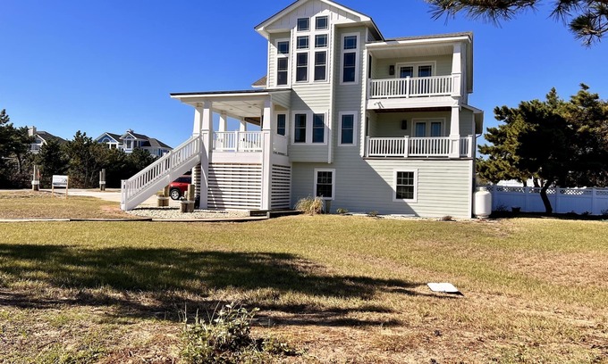 Whalehead Beach Condominio | *NEW -25ft to Beach, 2br. Oceanviews.Pool.Hot Tub