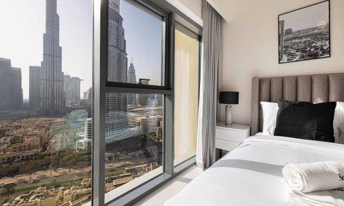 Downtown Dubai Apartamento | New 2B | Burj Khalifa | Dubai Mall | 2 Pools | Gym