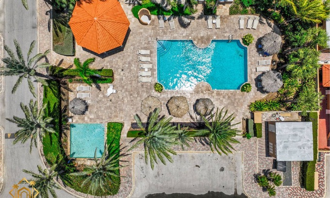 Gold Coast Apartamento | NEW 2br- 2bth, 0.2 Miles to the Beach, Resort Style Amenities and Fully Equipped