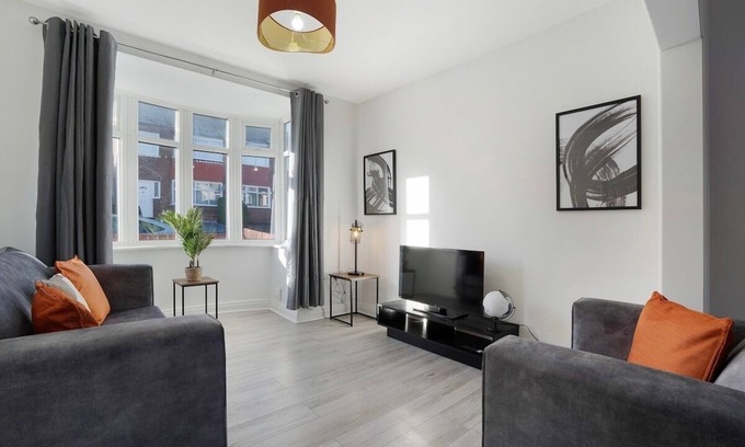 Stockton-on-Tees Casa | New! 3BR in Colchester Free Wifi