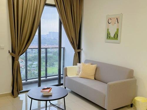 Puchong Apartamento | NEW 3R2B FamilyHome Puchong 6-8 pax