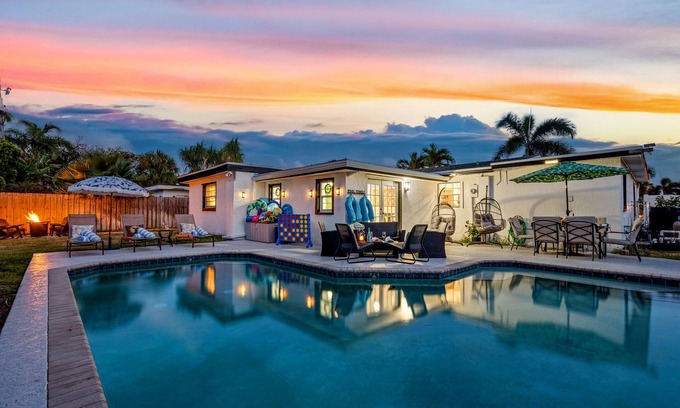 Deerfield Beach Casa | NEW 4BR by the BEACH - with Heated pool - Arcade GAMES