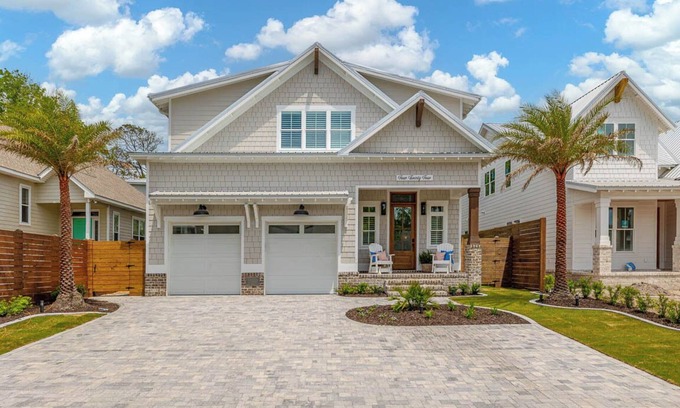 Demere Park Casa | NEW! 5-bedroom home with pool on St. Simons Island. Walking distance to beach!