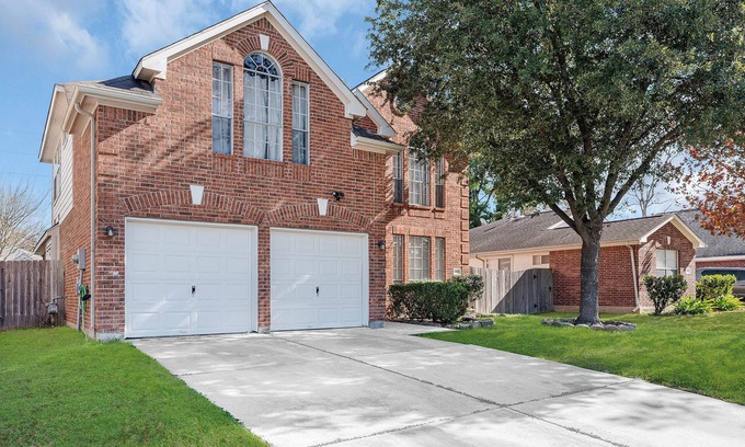 Barker Casa | New 5BR/2.5 Ba. Hwy6/Copperfield/cypress