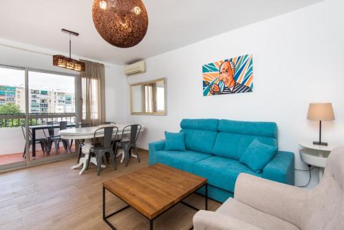 El Ejido Apartamento | NEW 7th CORNER city center Apartment for groups