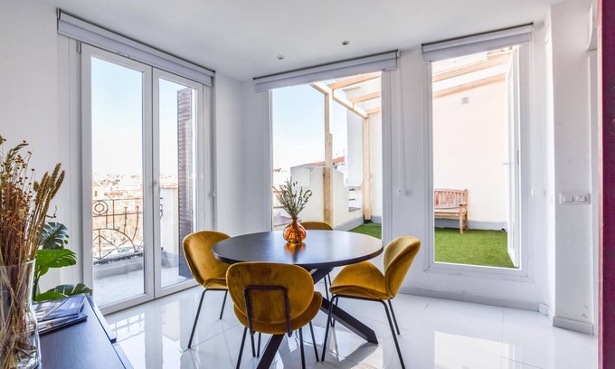 Las Acacias Apartamento | Nuevo y luminoso apartamento con terraza Gl1
