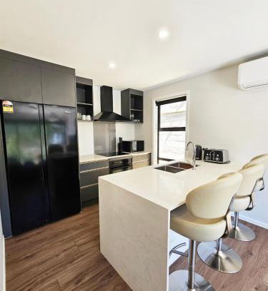 Wellington Apartamento | New and Fabulous, City Fringe Bliss!