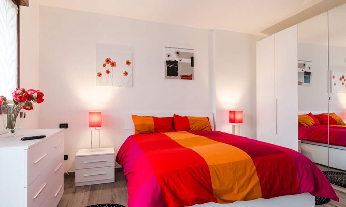 Crescenzago Casa | Apartamento nuevo de 4 dormitorios y 4 baños.