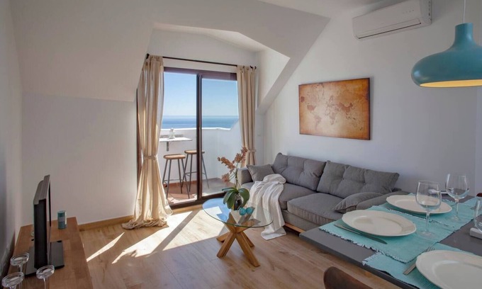 Benalmadena Apartamento | NEW Apartment in Benalmadena Pueblo with views