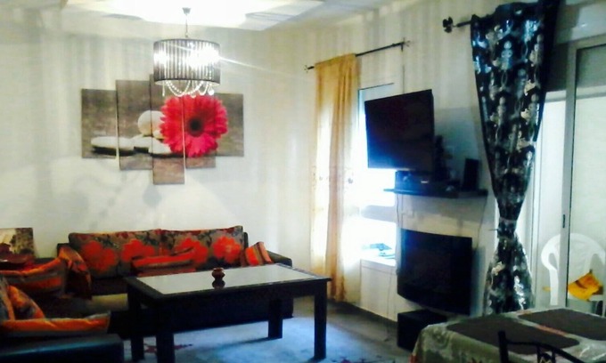 Cite El Houda Apartamento | Apartamento nuevo con piscina.