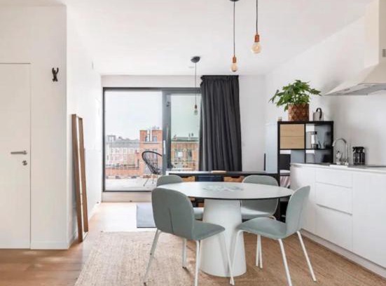 Leuven Apartamento | New apartment with big terrace and great views!