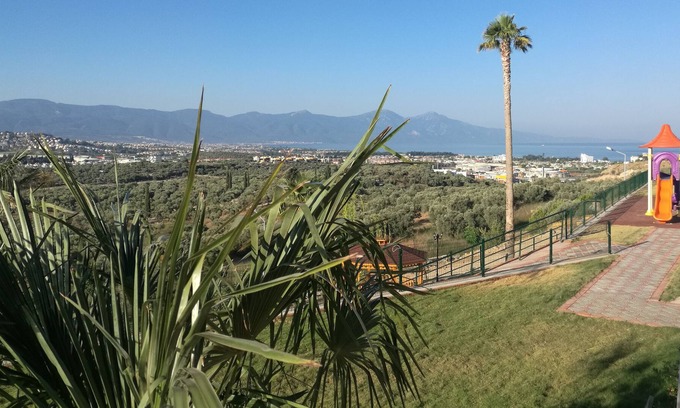 Kusadasi Apartamento | New apartment with uninterrupted sea views, 3 bedrooms, 2 bathrooms