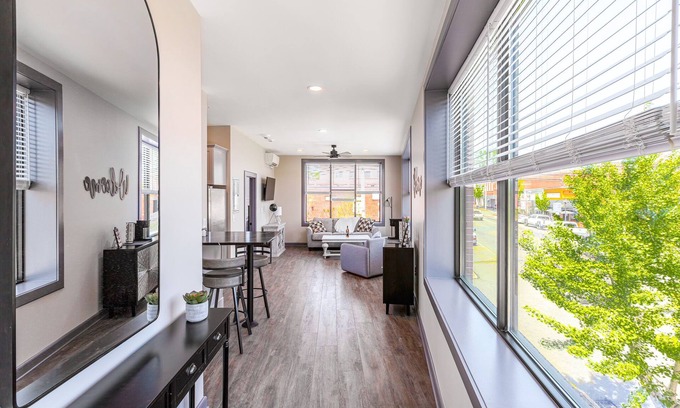 Marion Apartamento | New Apartments with views of Downtown Marion, NC!!