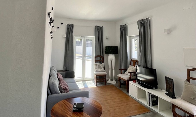 Colares Villa | New Beach House near main street close PraiaGrande