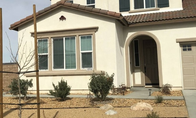 Victorville Casa | New Beautiful spacious home