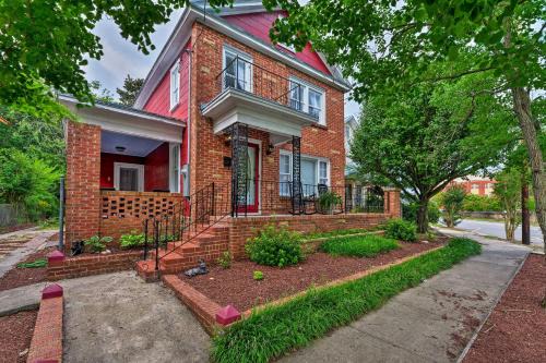 New Bern Casa | New Bern Home with Yard, Grill and Walkable Location