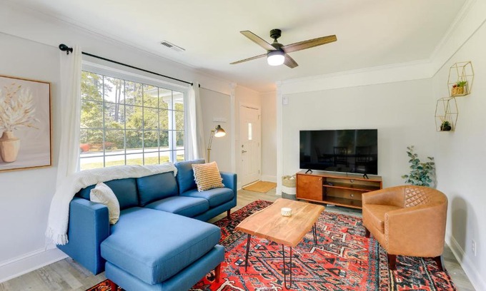New Bern Casa | New Bern Vacation Rental with Private Yard!