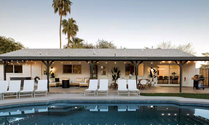 Scottsdale Estates Ten Casa | NEW Blue Agave Spacious 5BR/3BA with heated pool and casita