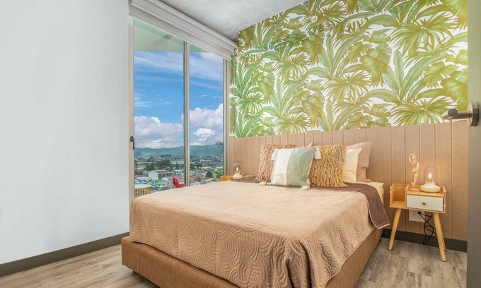 Mata Redonda Apartamento | New Boho Sabana Apartment Close to Airports w/ AC