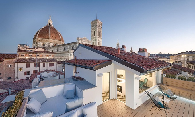 Duomo Apartamento | NUEVA suite BSL Boutique con increíble vista a la terraza, perfecta para LUNA DE MIEL y FAMILIA