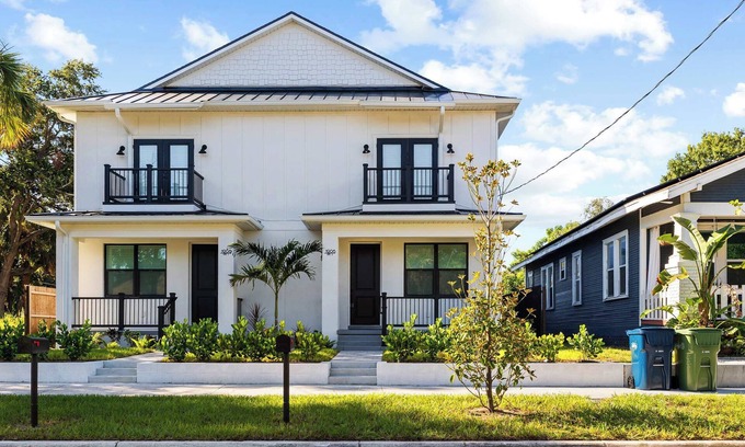 Tampa Casa | New build in Old West #2, 3 Bed 2 Bath Family Rental
