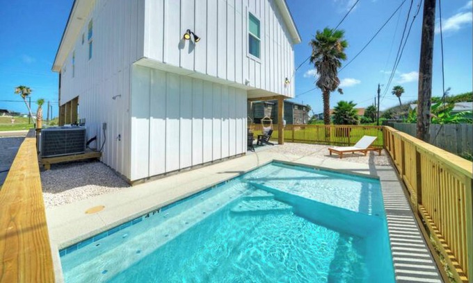 Shibui Sands Casa | New Build! Priv Pool, Firepit, Walk to the Beach | Alright, Alright by AvantStay