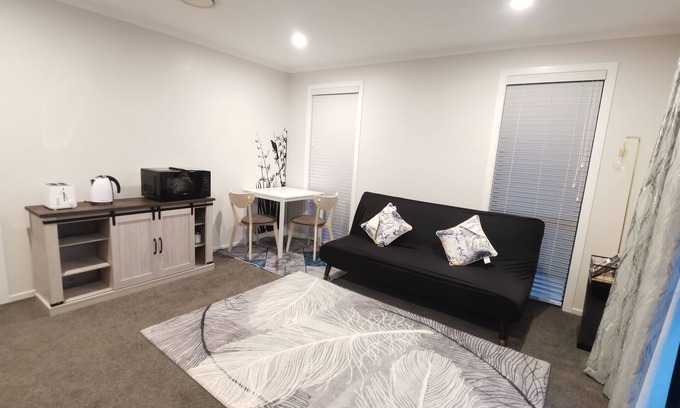 Rolleston Casa | New Built Guest Suite in Rolleston