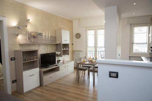 Villaggio degli Sposi Apartamento | New Carrara Hospital Home