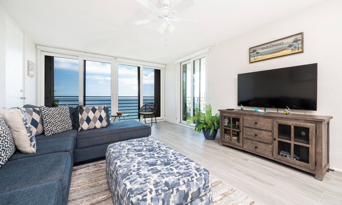 Green Cay Plantation Condominio | New centrally located 2BR/2BA condo gated community with 2 pools & pickleball!