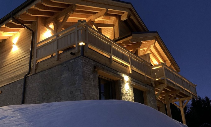 Les Deux Alpes Chalet De Esquí | New chalet in the center of town | 200m from the slopes